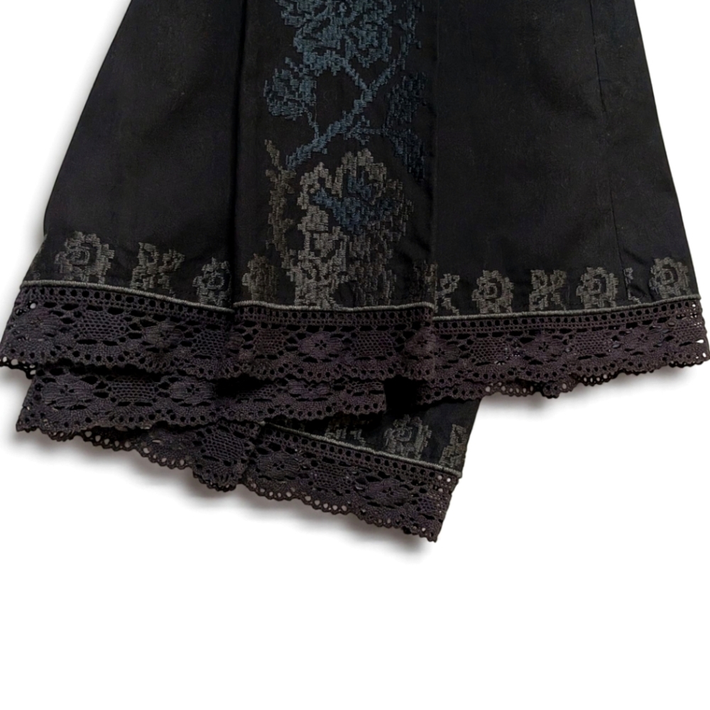 Ann Taylor‎ LOFT Petite Black Embroidered Floral A-Line Skirt Lace Trim Lined - Picture 8 of 10